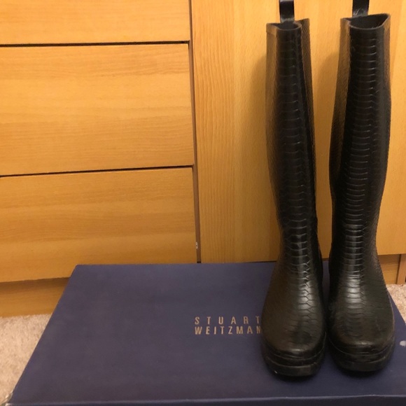Stuart Weitzman AMAZONIA Snake Textured Tall Designer Rubber Rain Boots - Picture 8 of 8